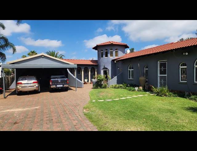 4 BEDROOM HOUSE FOR SALE IN BRACKENHURST